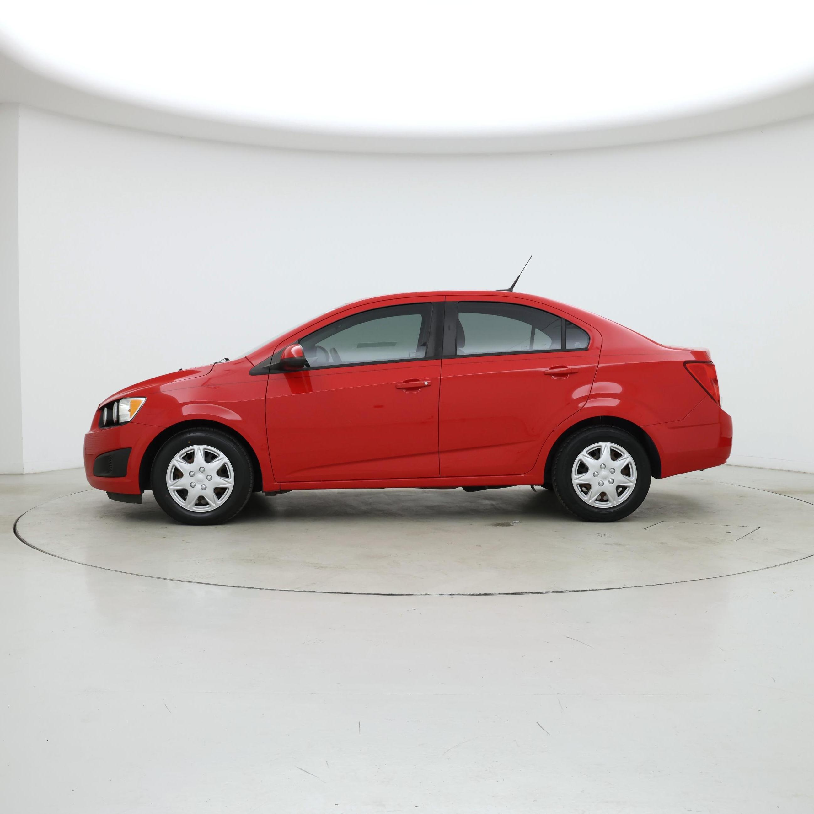 Thumbnail: 2014 Chevrolet Sonic - 3