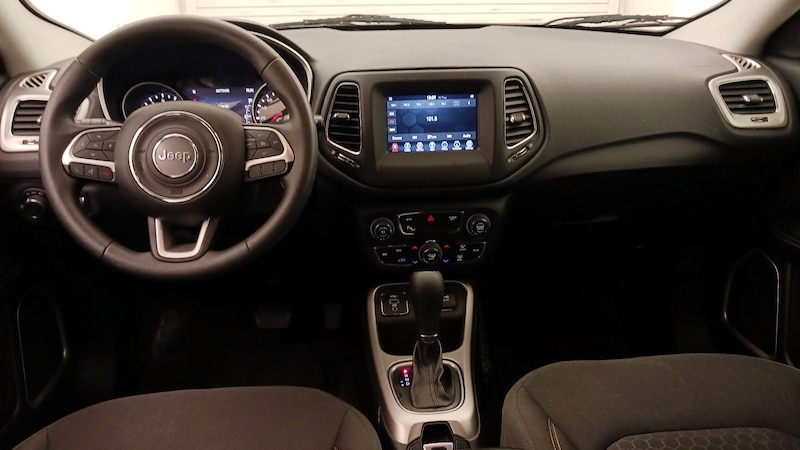 2019 Jeep Compass Sport 9