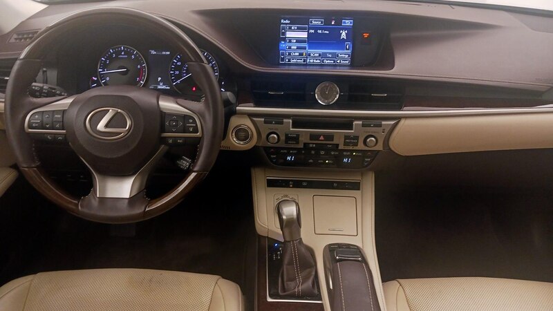 2016 Lexus ES 350 9