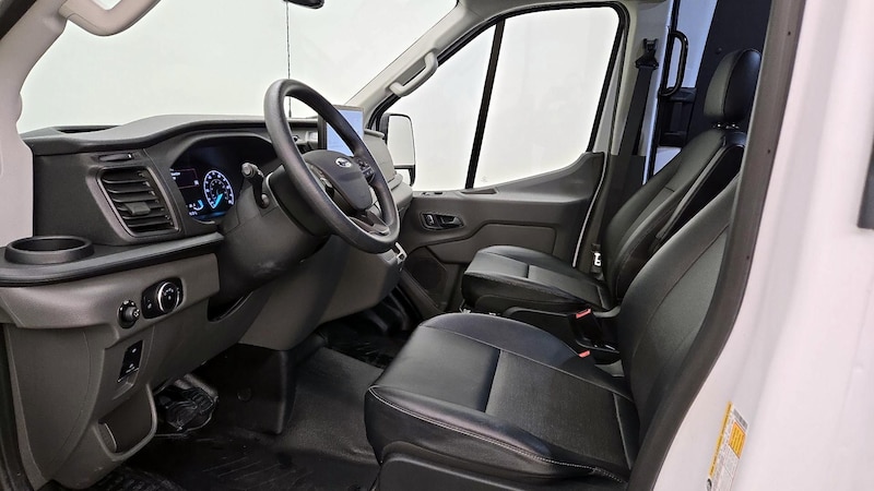 2023 Ford Econoline E-350 11