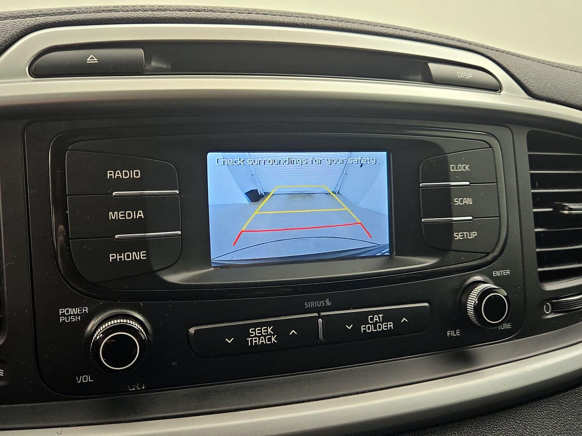 Thumbnail: 2018 Kia Sorento - 14