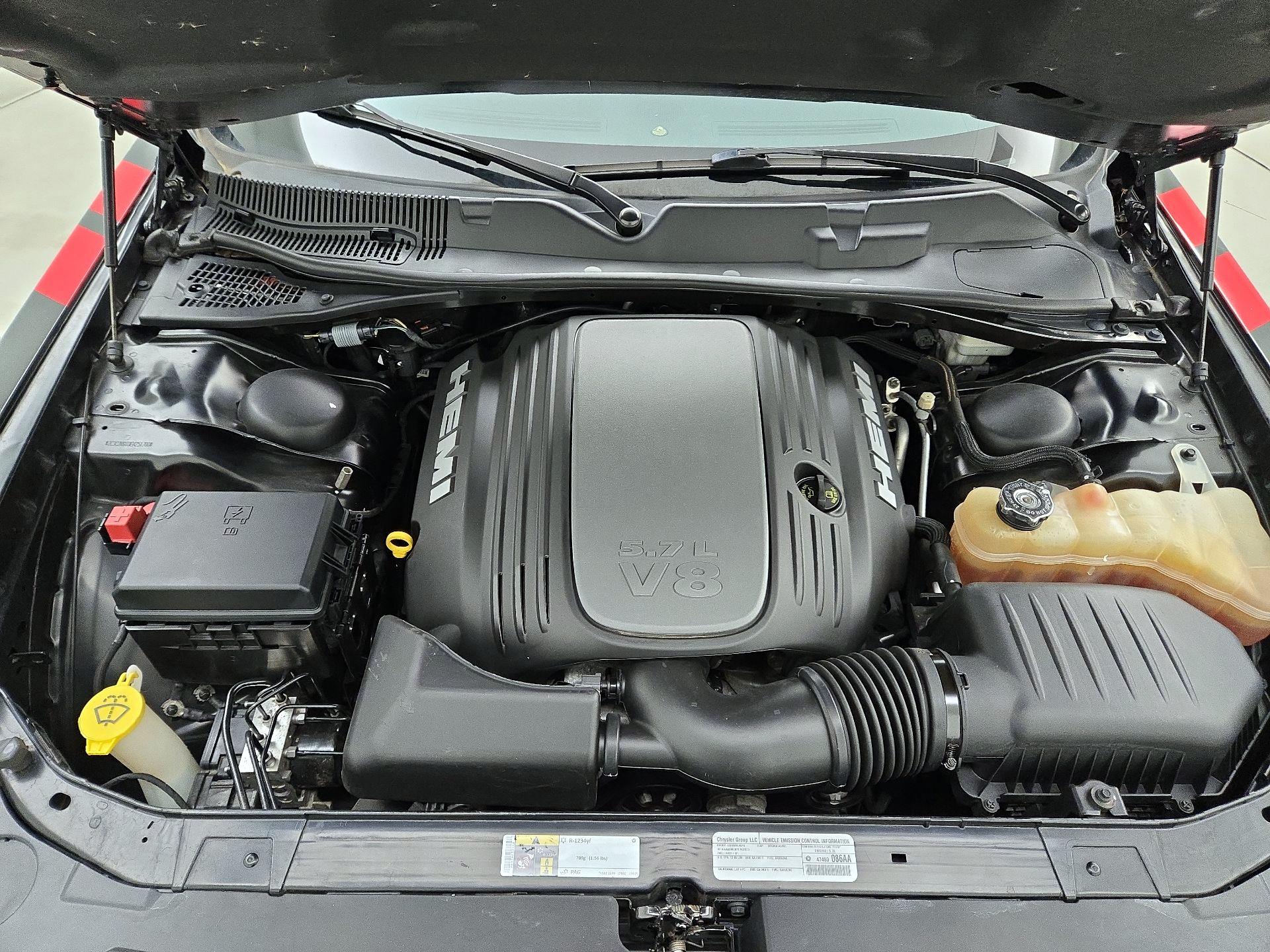 Thumbnail: 2014 Dodge Challenger - 19