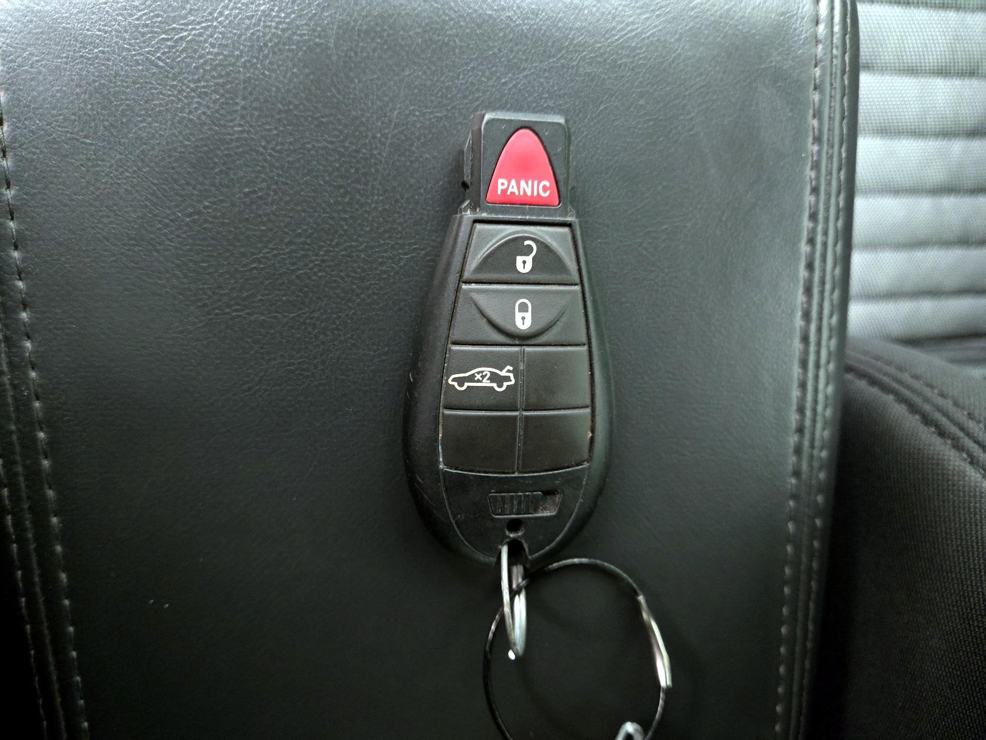 Thumbnail: 2014 Dodge Challenger - 20
