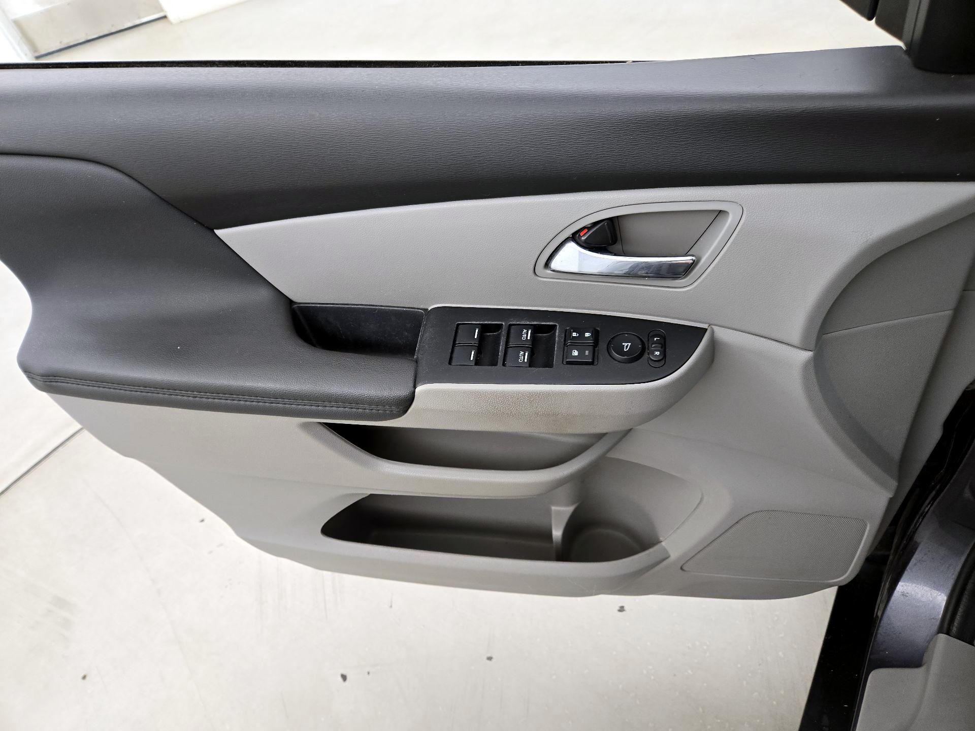 Thumbnail: 2016 Honda Odyssey - 12