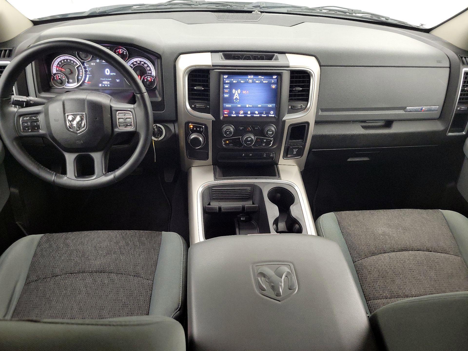 Thumbnail: 2019 RAM 1500 Classic - 9