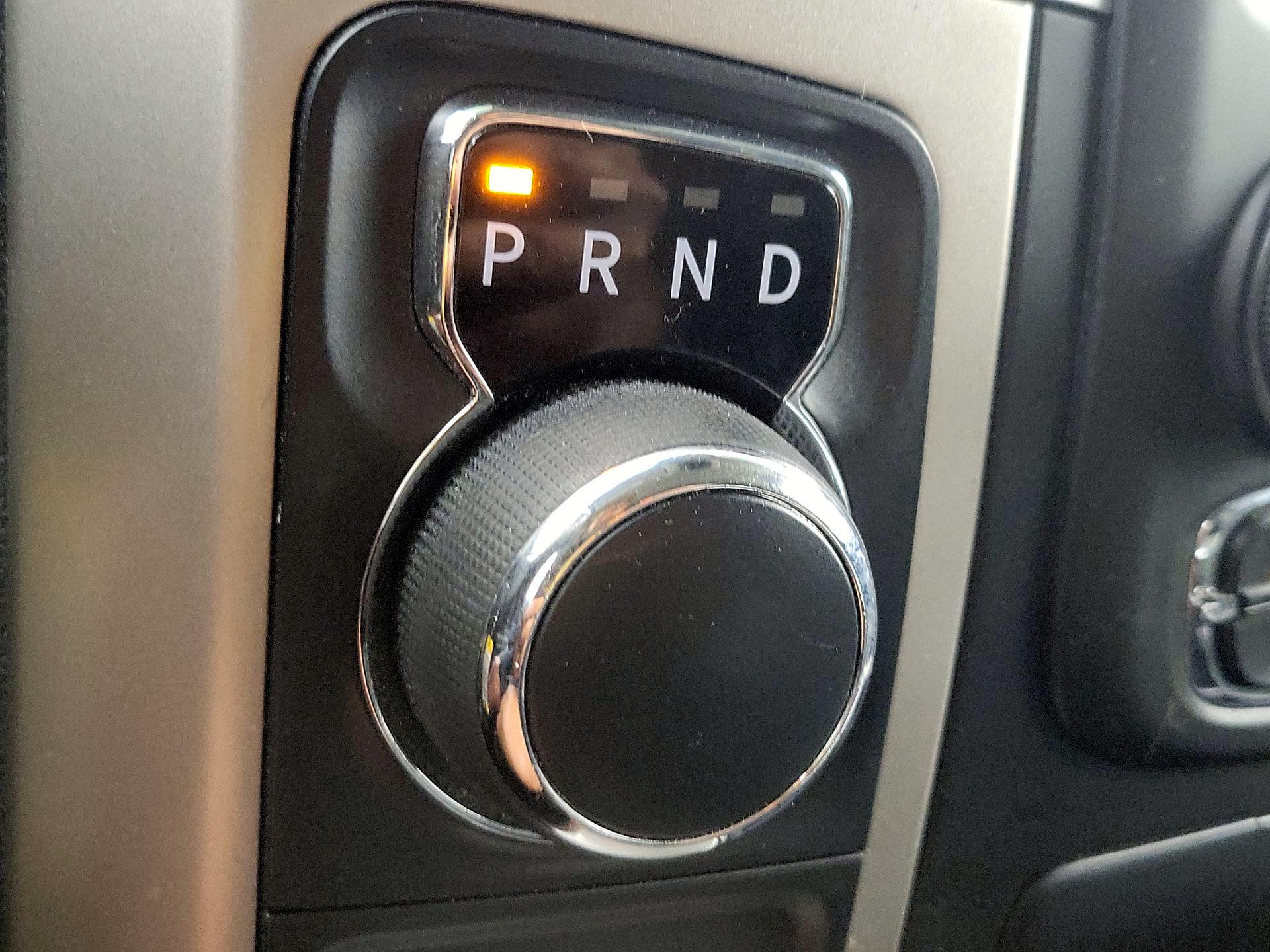 Thumbnail: 2019 RAM 1500 Classic - 17