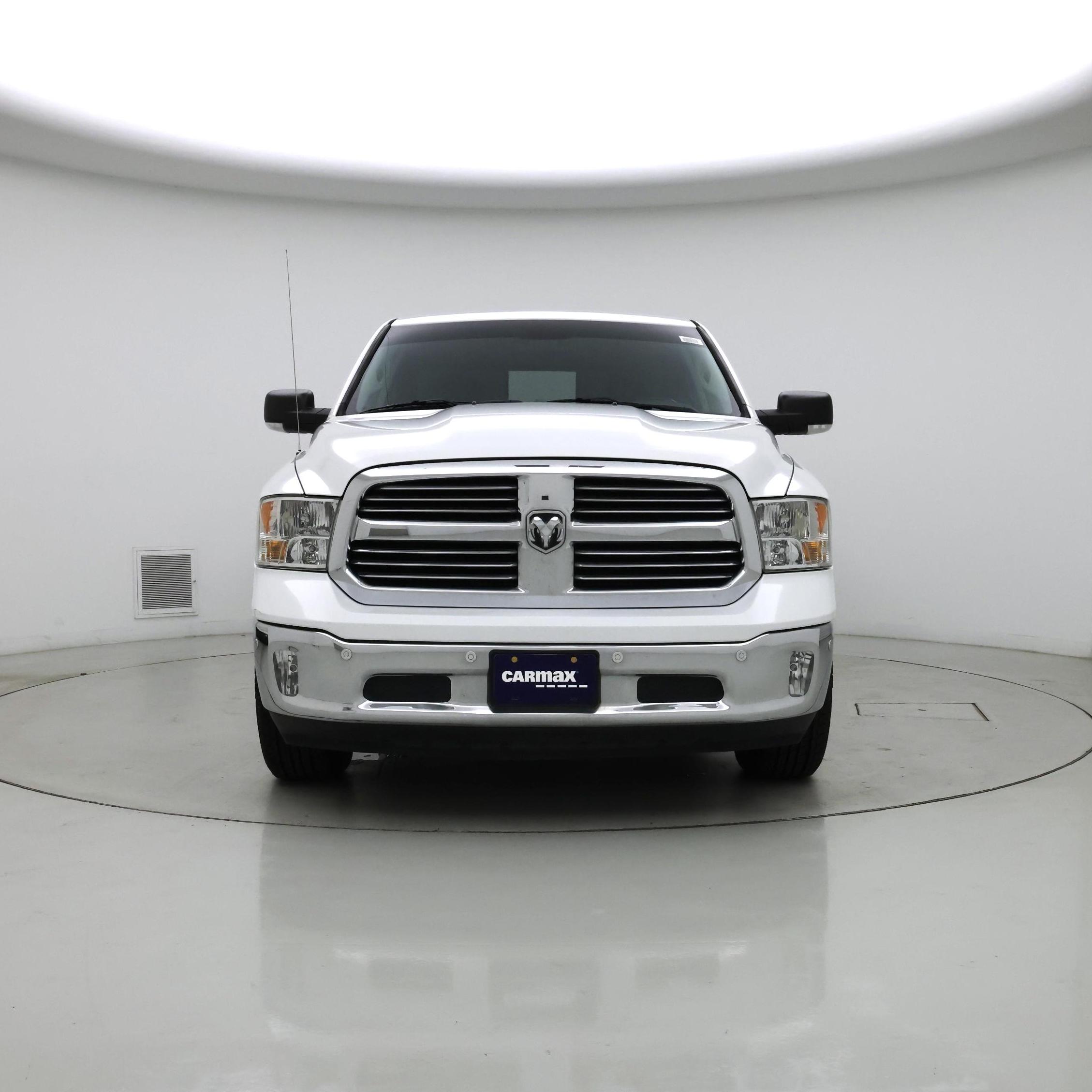 Thumbnail: 2019 RAM 1500 Classic - 5
