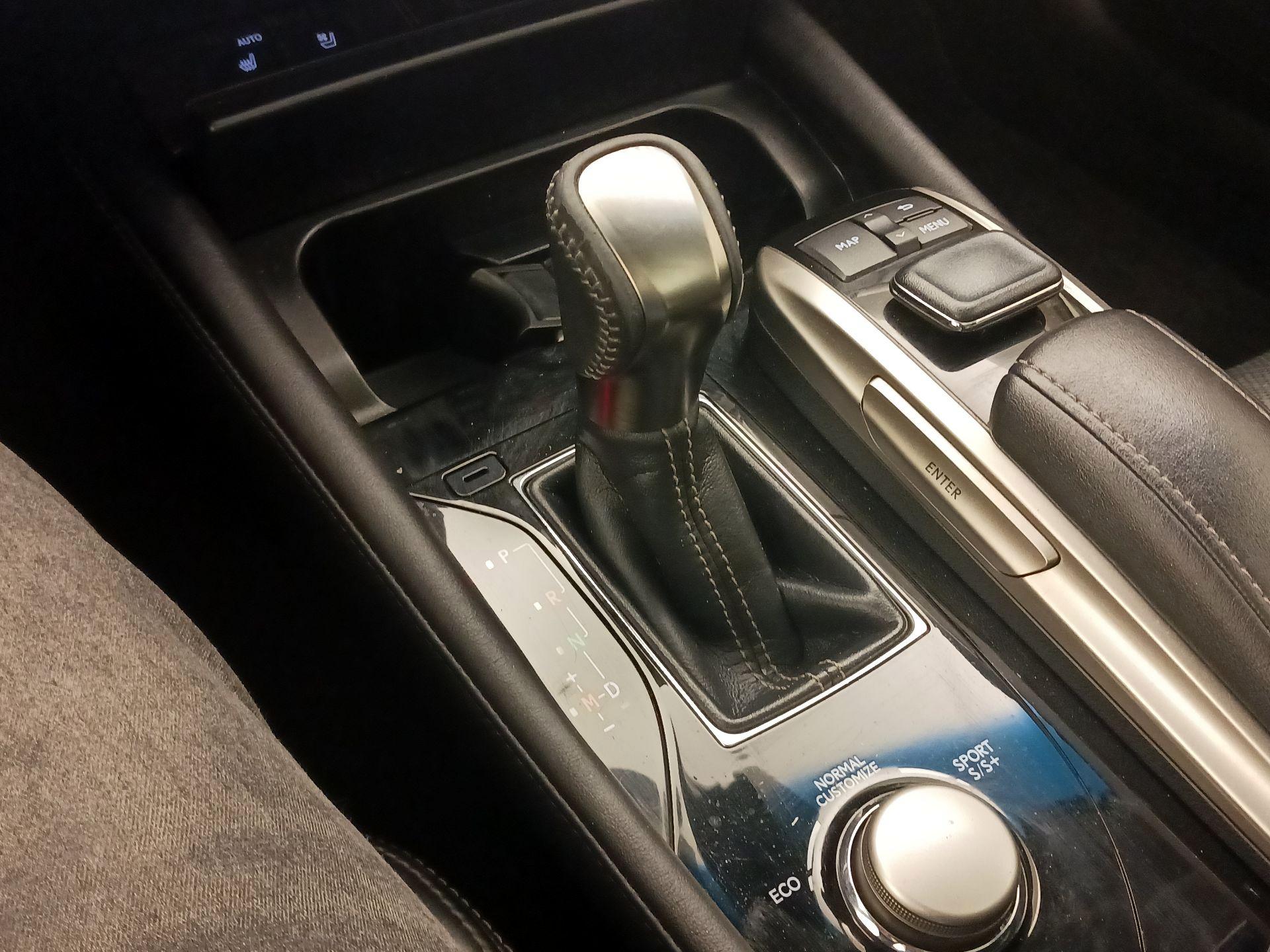Thumbnail: 2016 Lexus GS - 18