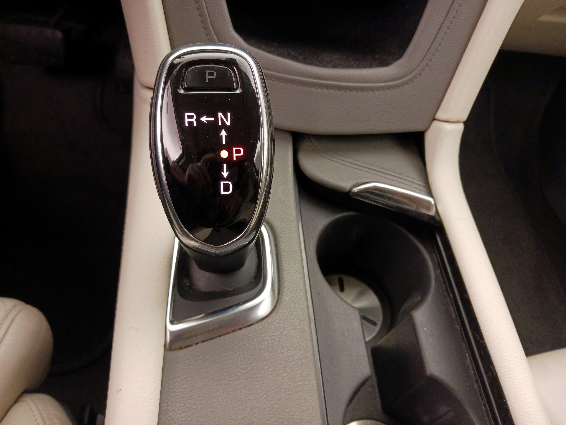 Thumbnail: 2017 Cadillac XT5 - 18