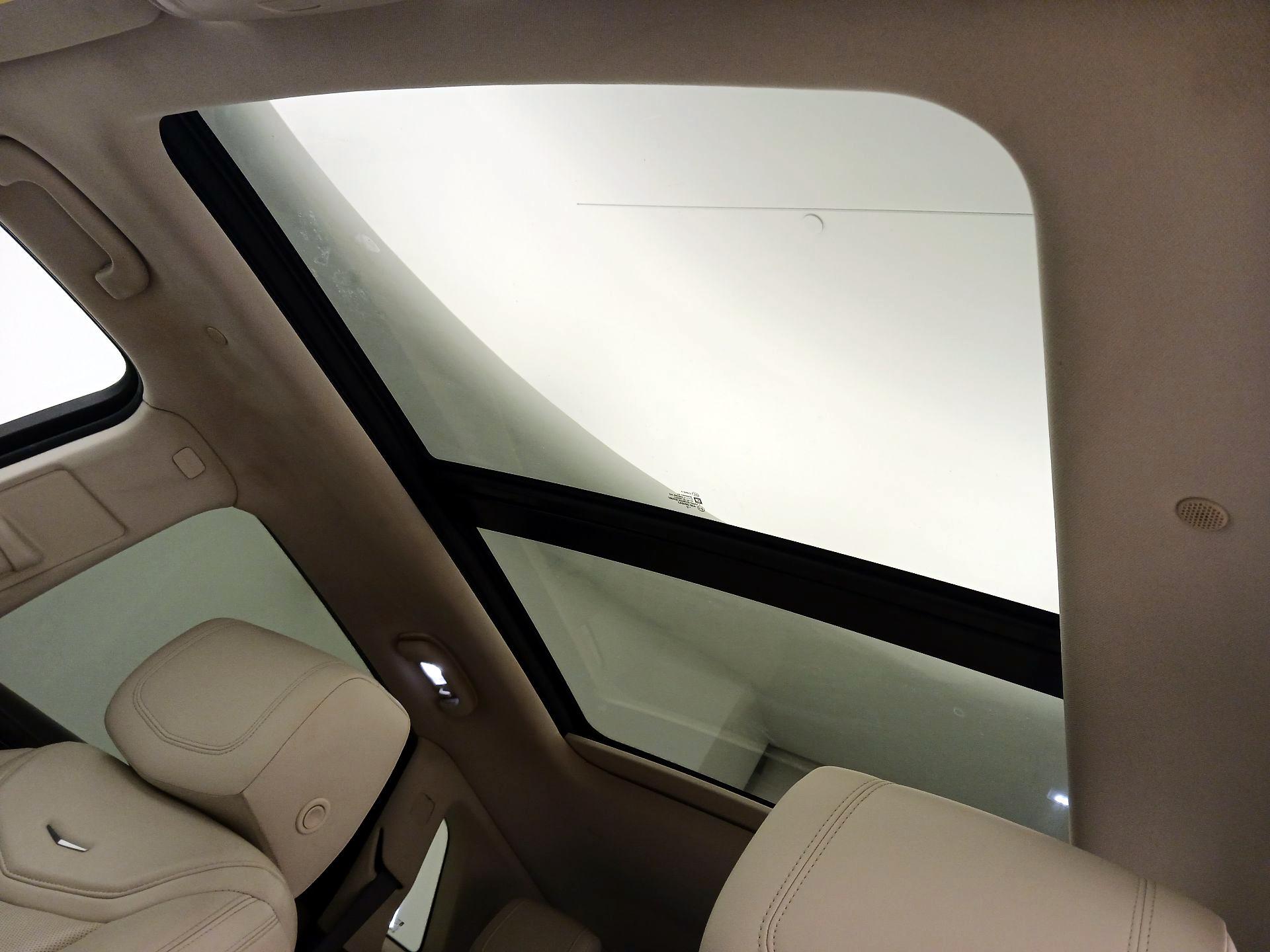 Thumbnail: 2017 Cadillac XT5 - 20