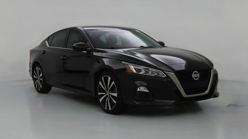 2021 Nissan Altima SR Hero Image
