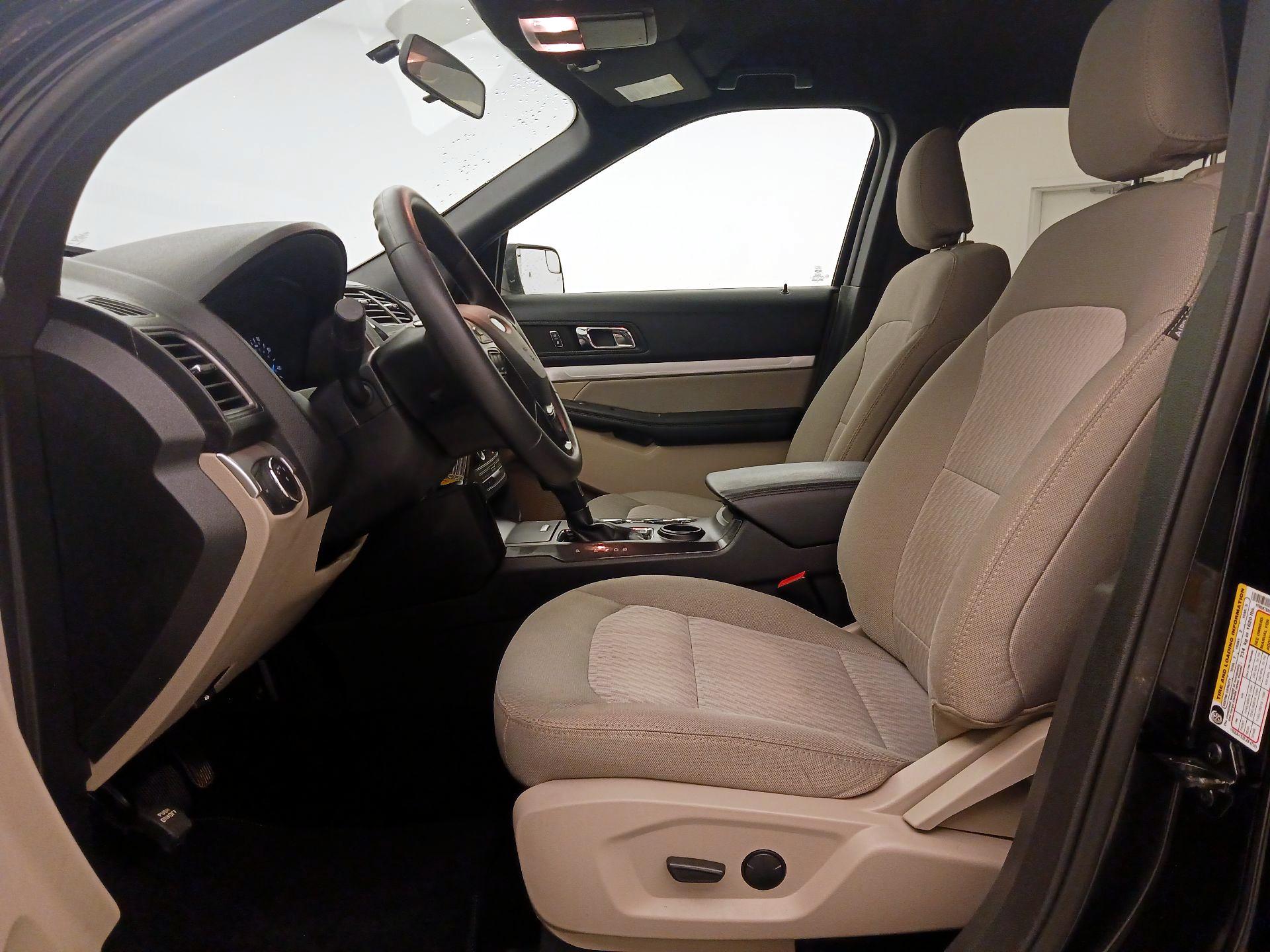 Thumbnail: 2019 Ford Explorer - 11