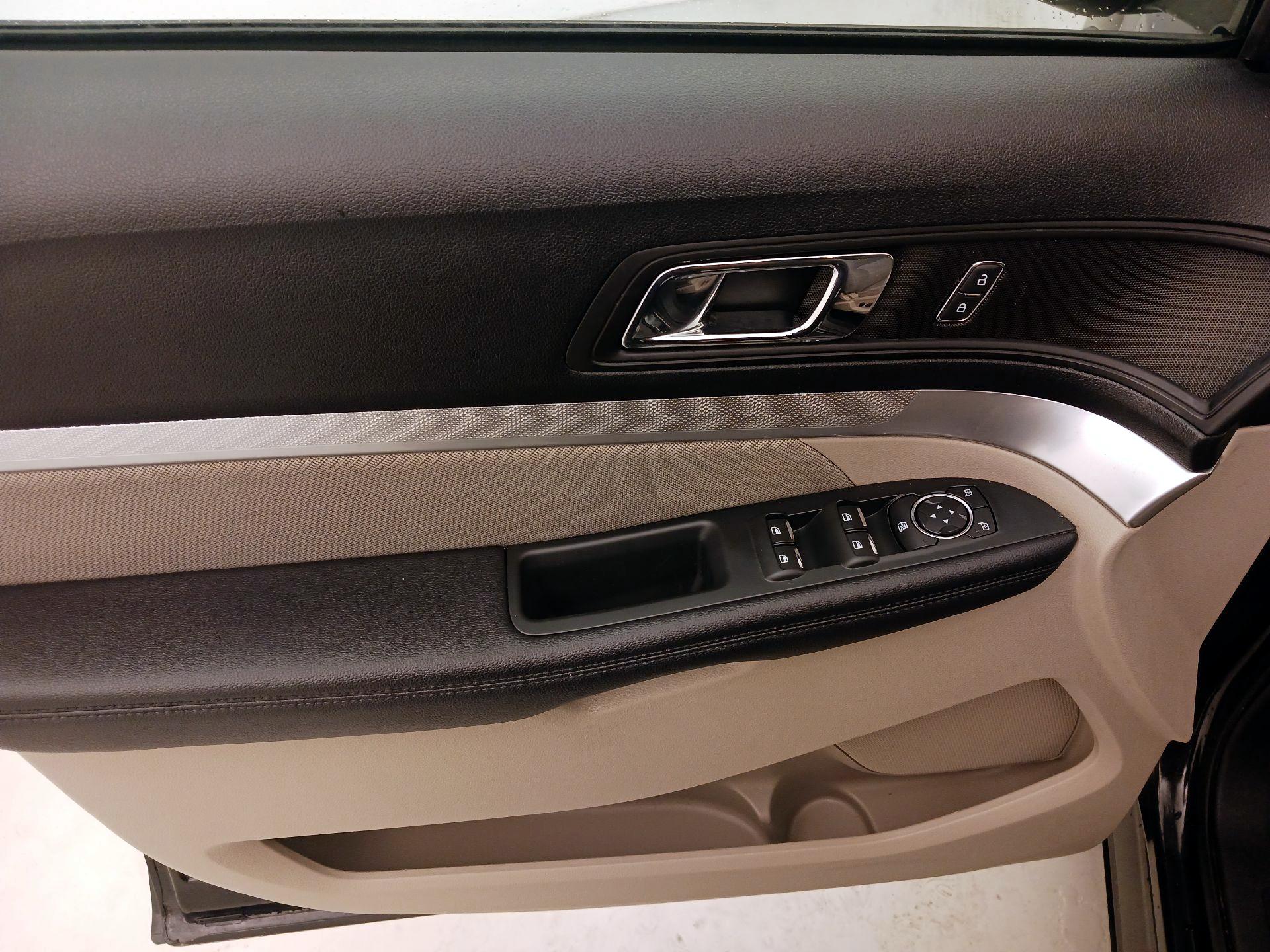 Thumbnail: 2019 Ford Explorer - 12