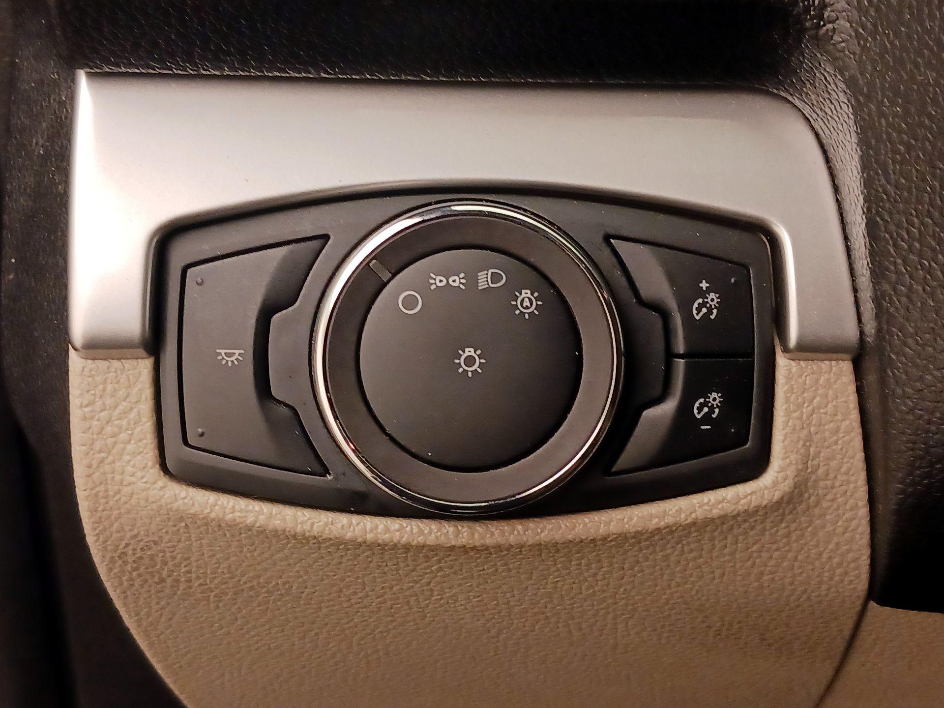 Thumbnail: 2019 Ford Explorer - 13