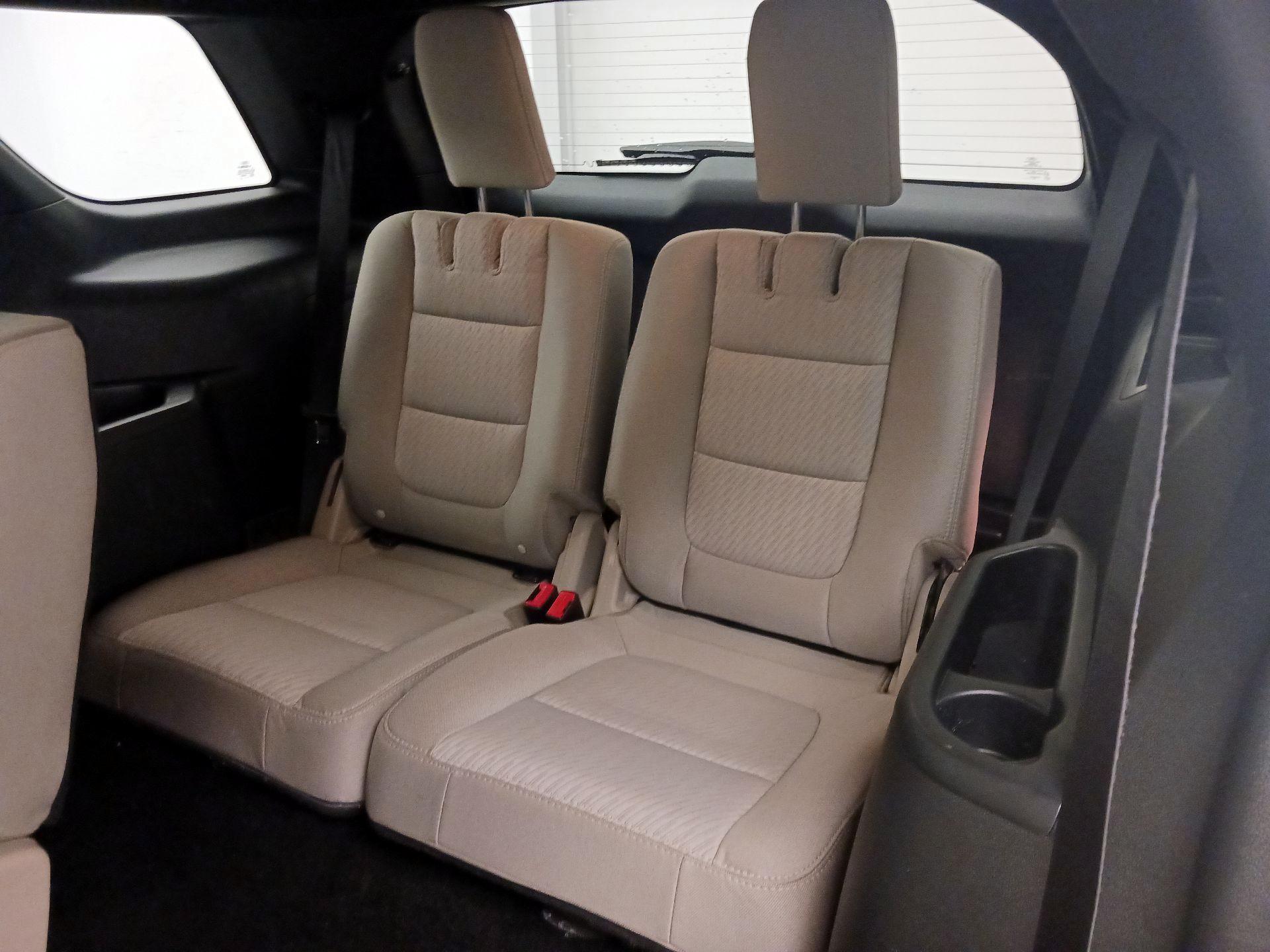 Thumbnail: 2019 Ford Explorer - 20