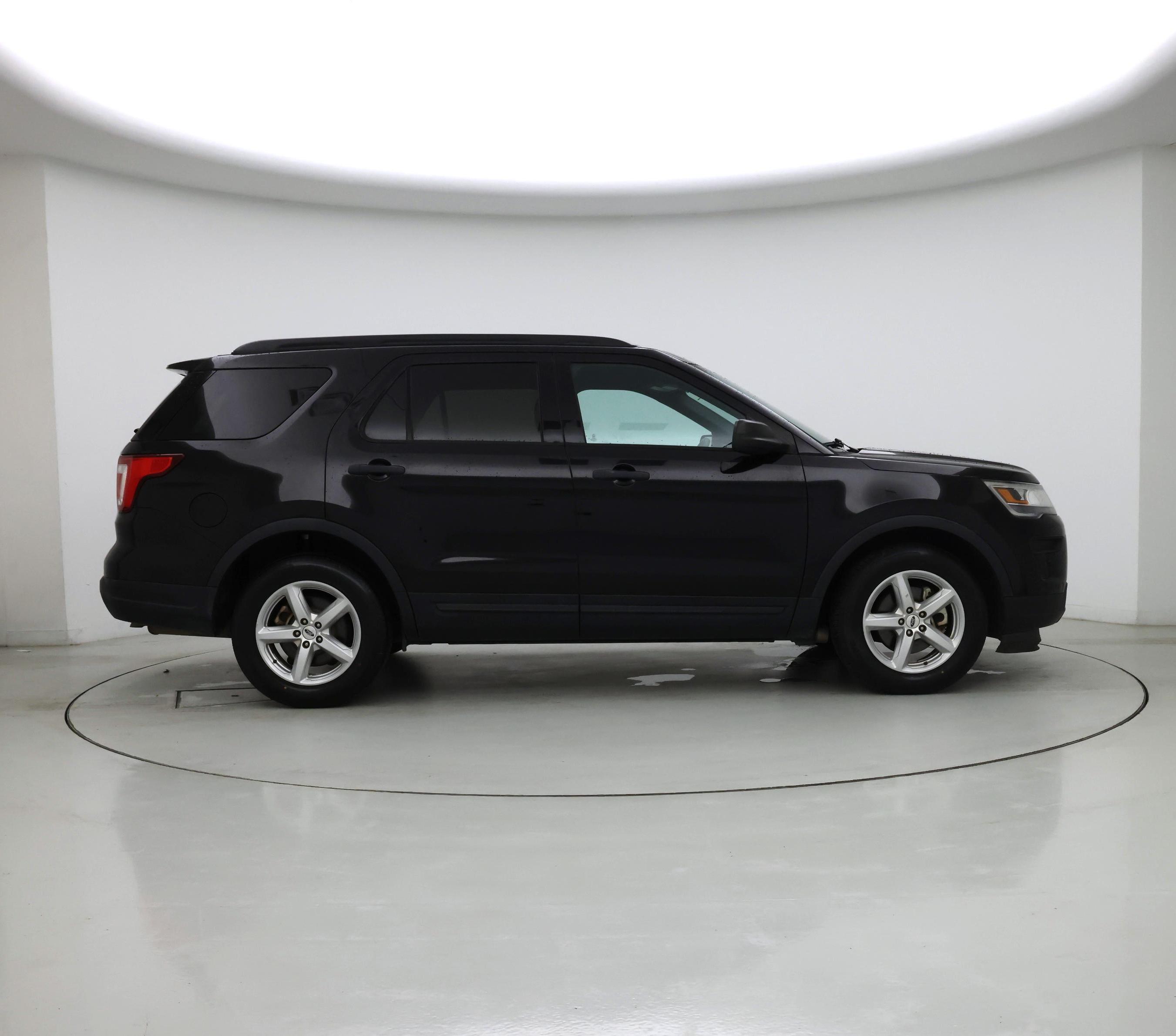 Thumbnail: 2019 Ford Explorer - 7
