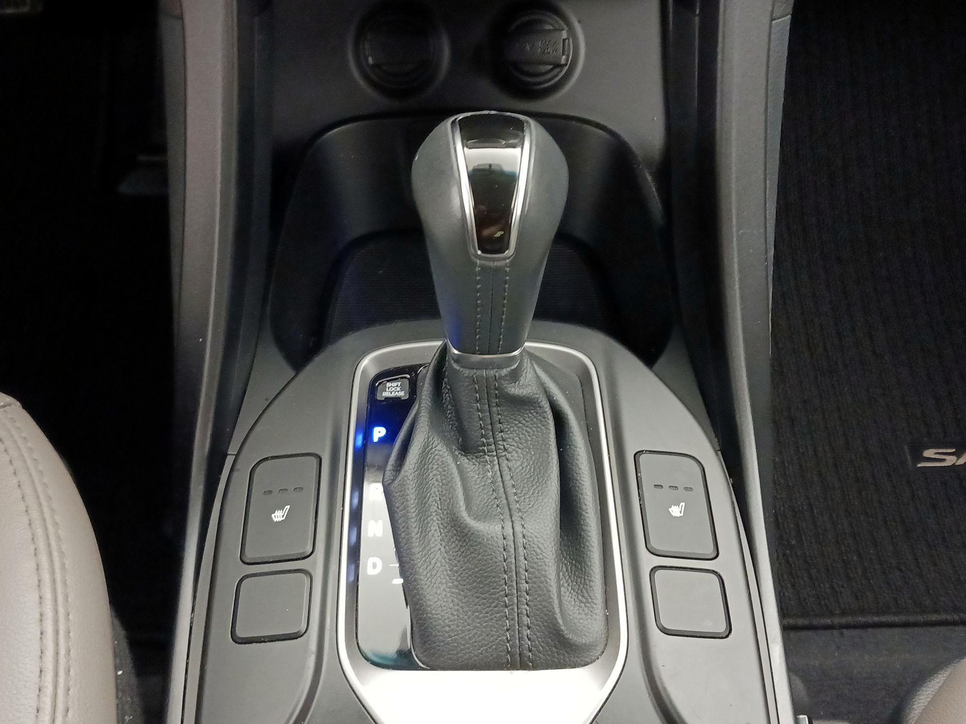 Thumbnail: 2018 Hyundai Santa Fe - 17