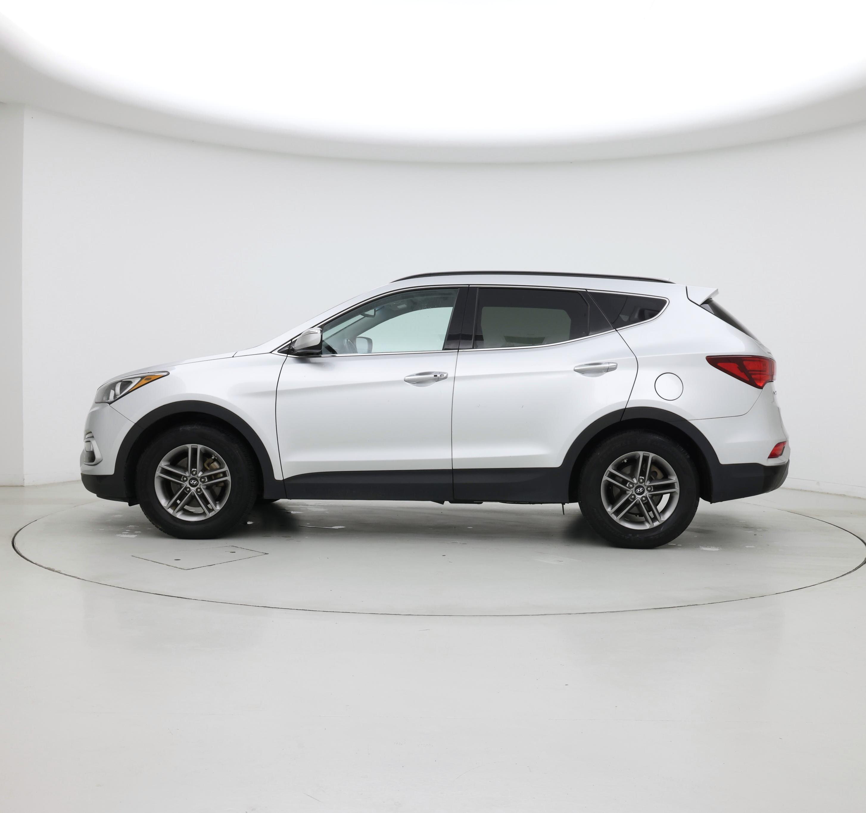 Thumbnail: 2018 Hyundai Santa Fe - 3