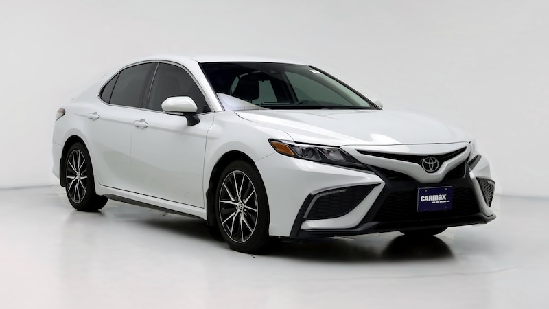 2023 Toyota Camry SE Hero Image