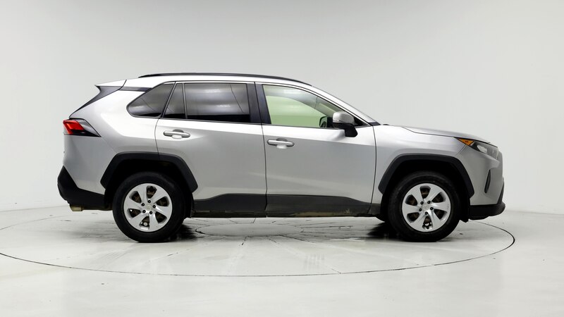 2019 Toyota RAV4 LE 7