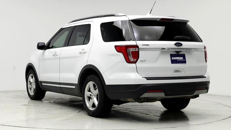 2019 Ford Explorer XLT 2