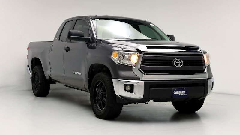 2015 Toyota Tundra SR5 Hero Image