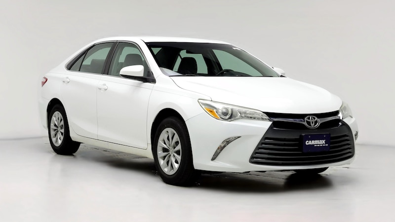 2017 Toyota Camry LE Hero Image