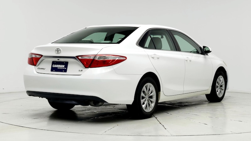 2017 Toyota Camry LE 8