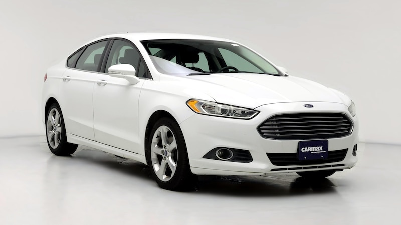 2013 Ford Fusion SE Hero Image