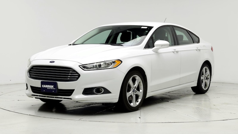 2013 Ford Fusion SE 4