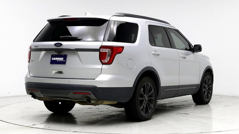 2017 Ford Explorer XLT 8