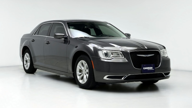 2022 Chrysler 300 Touring Hero Image