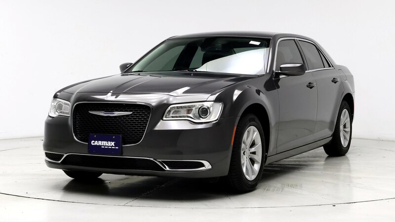 2022 Chrysler 300 Touring 4