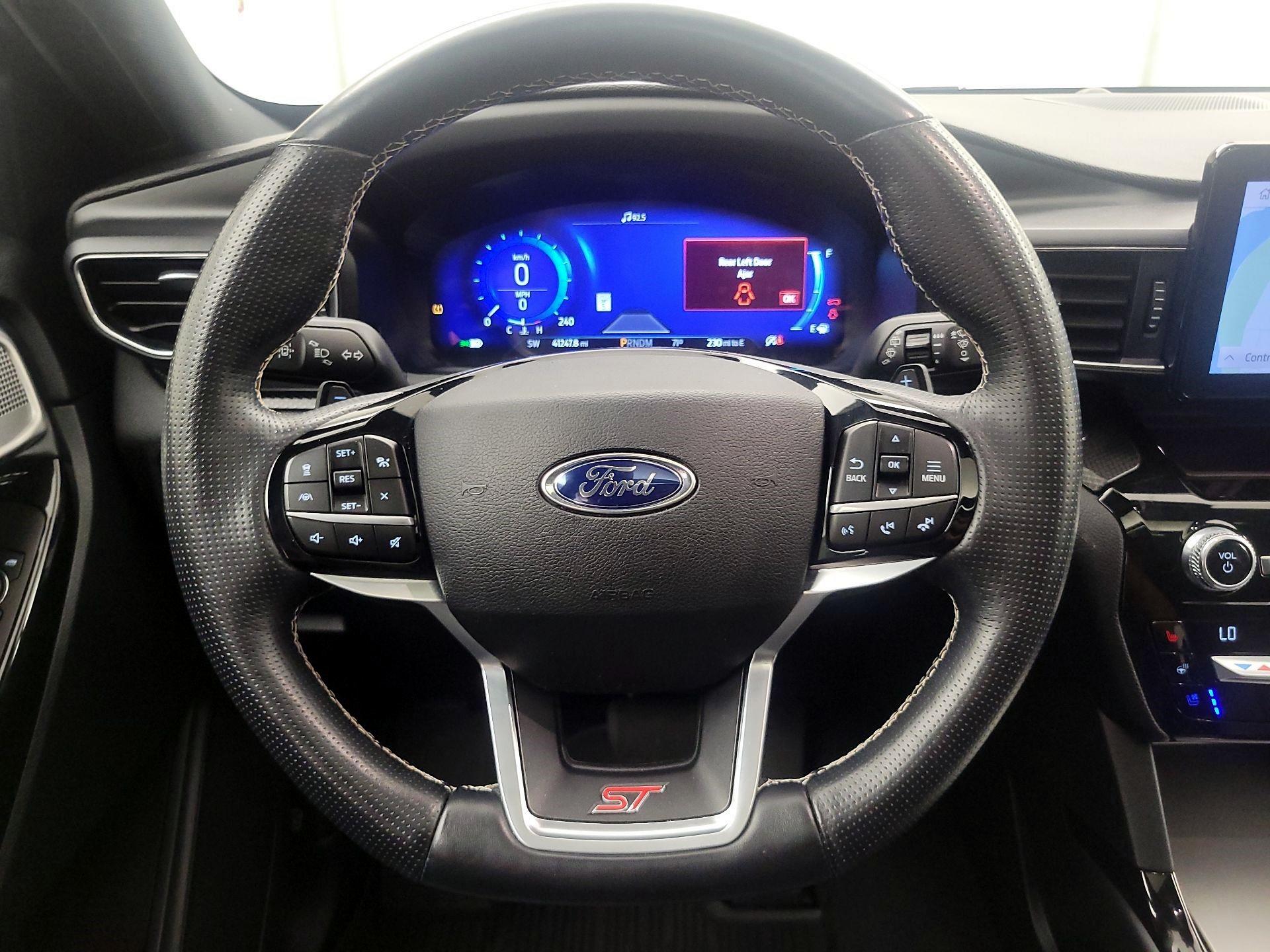 Thumbnail: 2021 Ford Explorer - 10