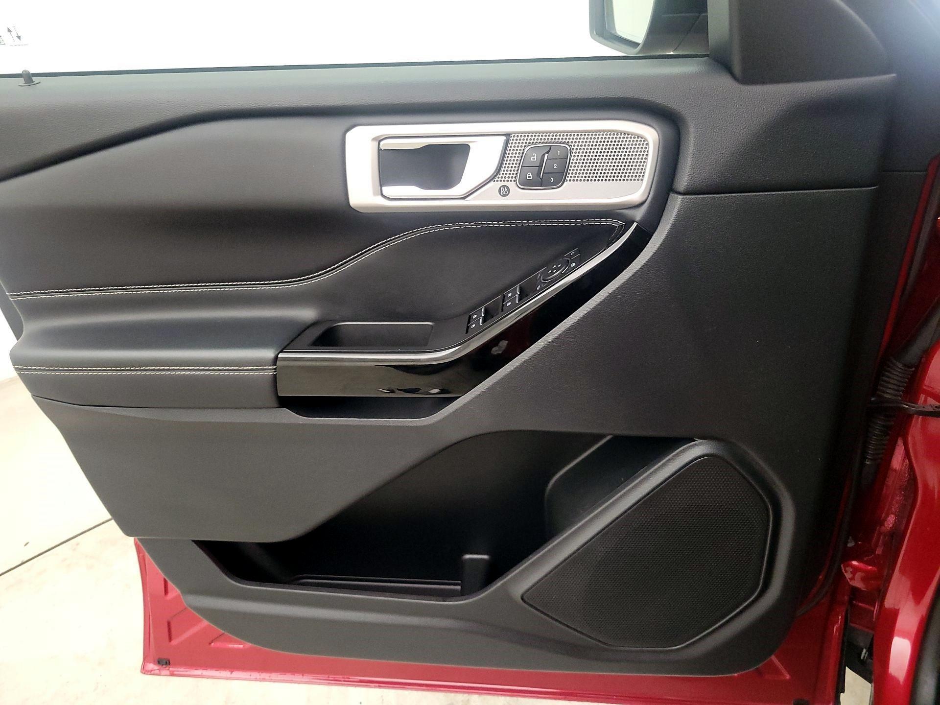 Thumbnail: 2021 Ford Explorer - 12