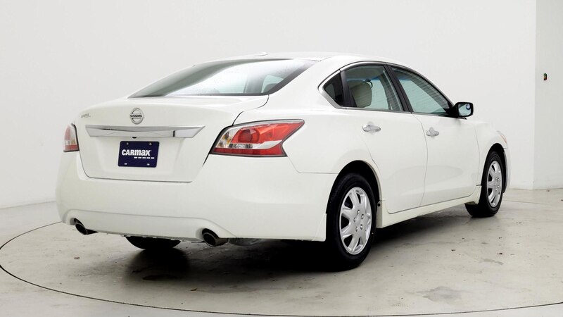 2015 Nissan Altima S 8