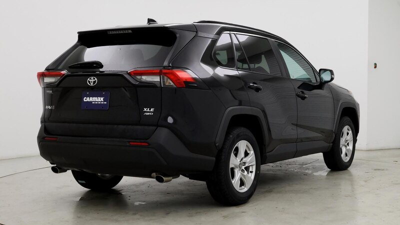 2021 Toyota RAV4 XLE 8