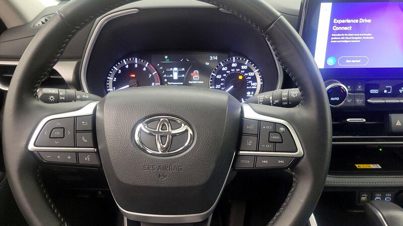 2023 Toyota Highlander XLE 10