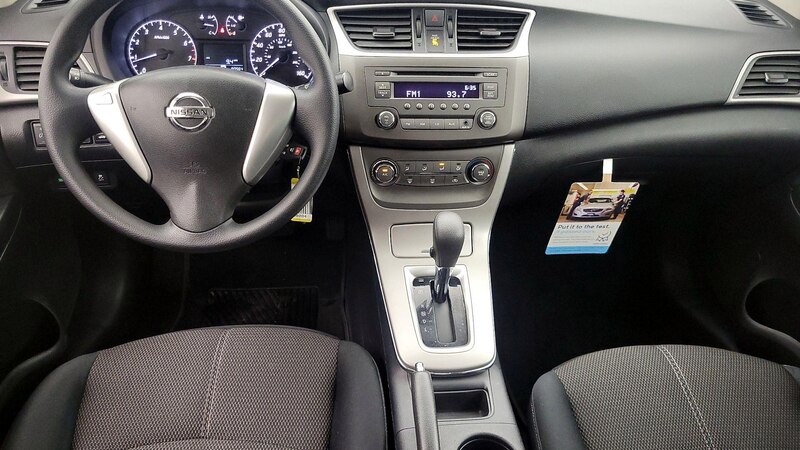 2014 Nissan Sentra S 9