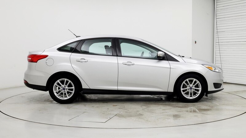 2016 Ford Focus SE 7