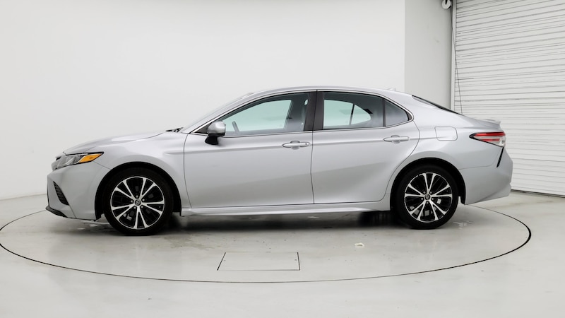 2019 Toyota Camry SE 3