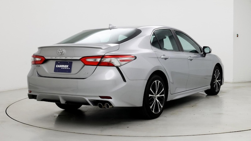 2019 Toyota Camry SE 8