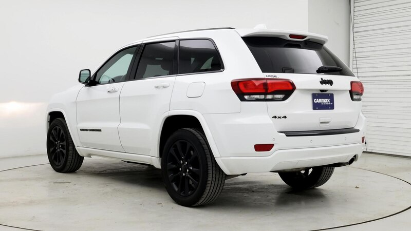 2017 Jeep Grand Cherokee Laredo 2