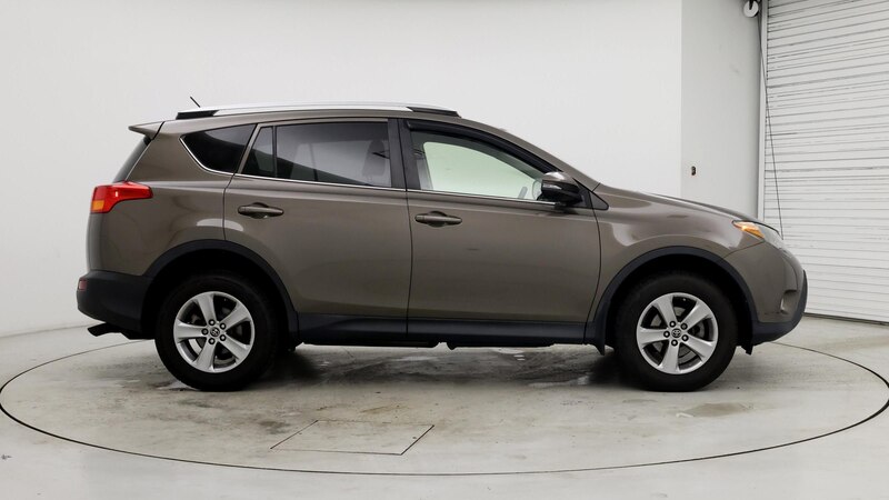 2015 Toyota RAV4 XLE 7