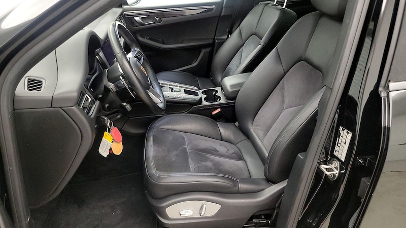 2019 Porsche Macan  11