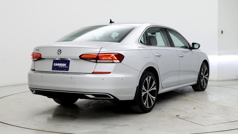 2020 Volkswagen Passat SEL 8