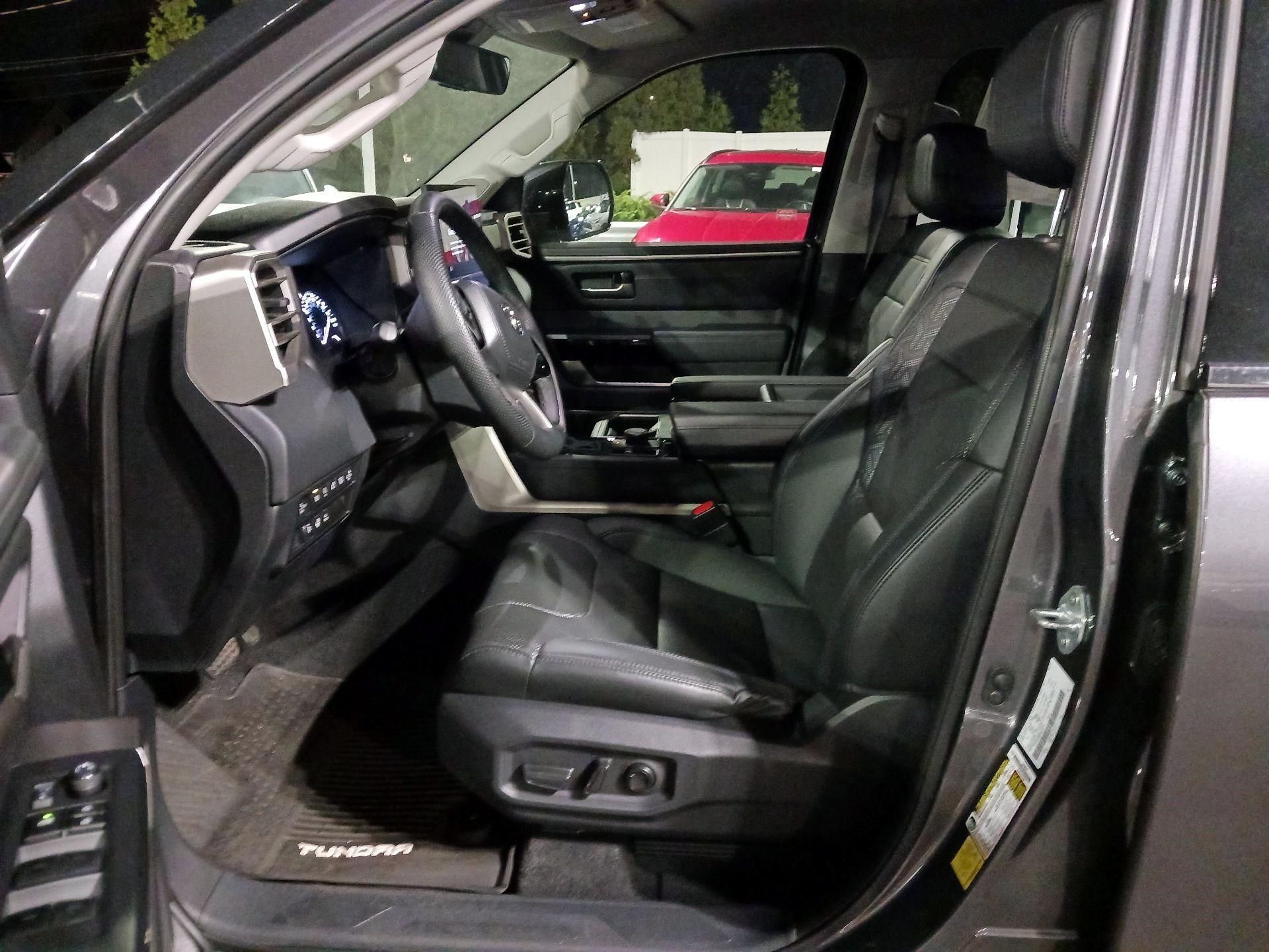 Thumbnail: 2023 Toyota Tundra - 9