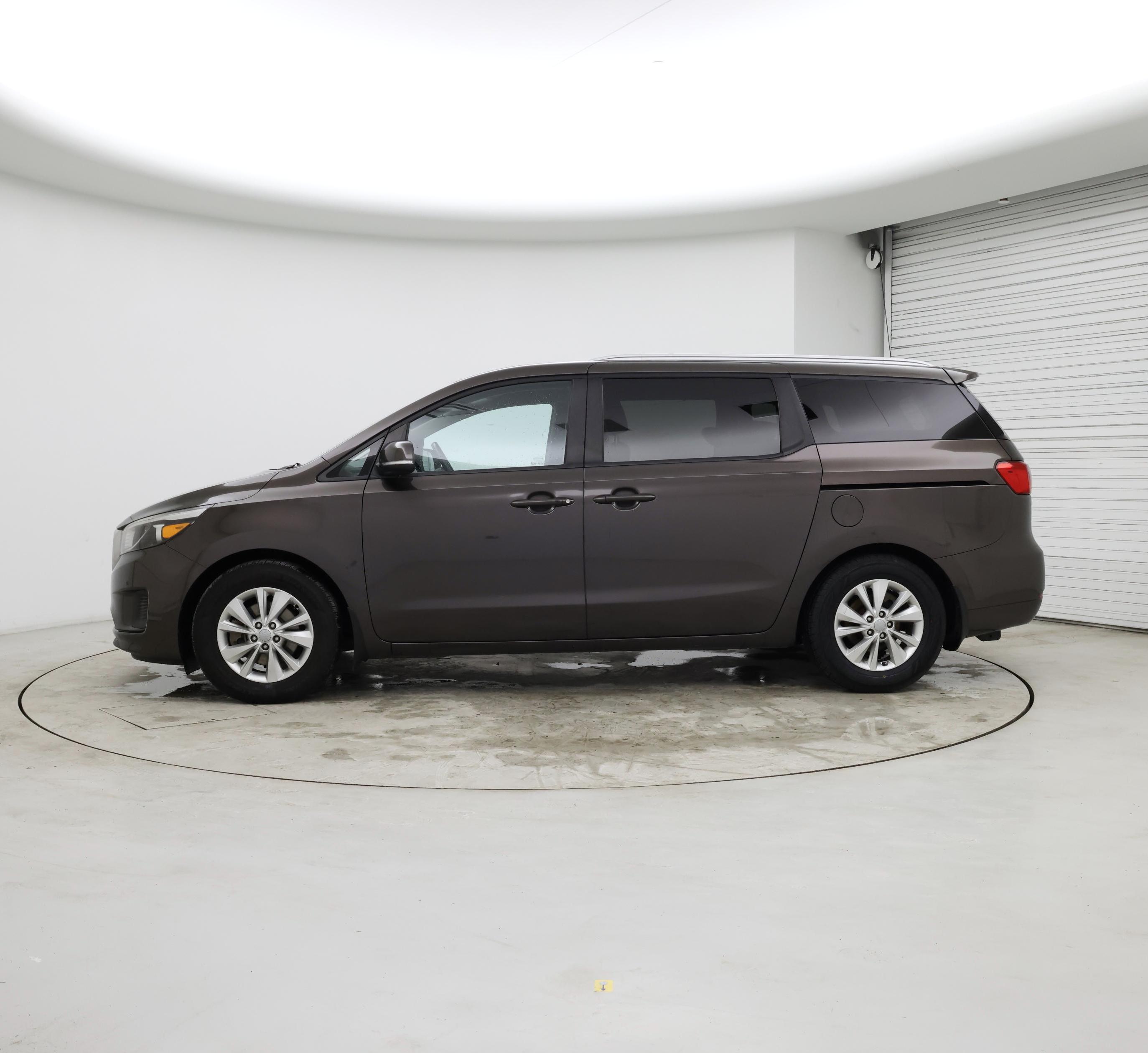 Thumbnail: 2017 Kia Sedona - 3