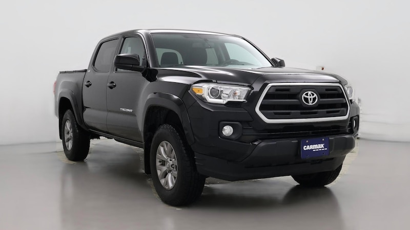 2016 Toyota Tacoma SR5 Hero Image