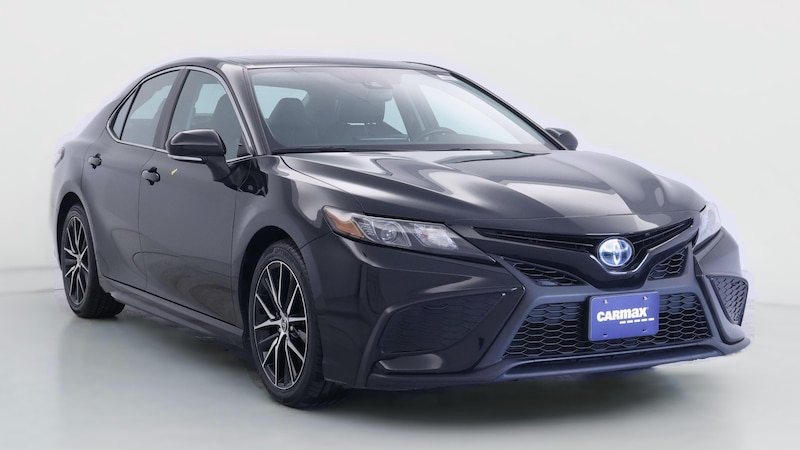 2022 Toyota Camry SE Hero Image